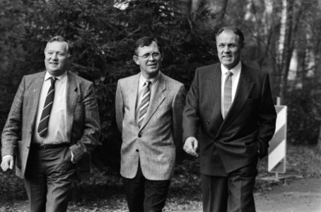 Persconferentie ivm vertrek van bondscoach Kees Rijvers en de opvolging van hem, door Rinus Michels; Bestanddeelnr 933-1359