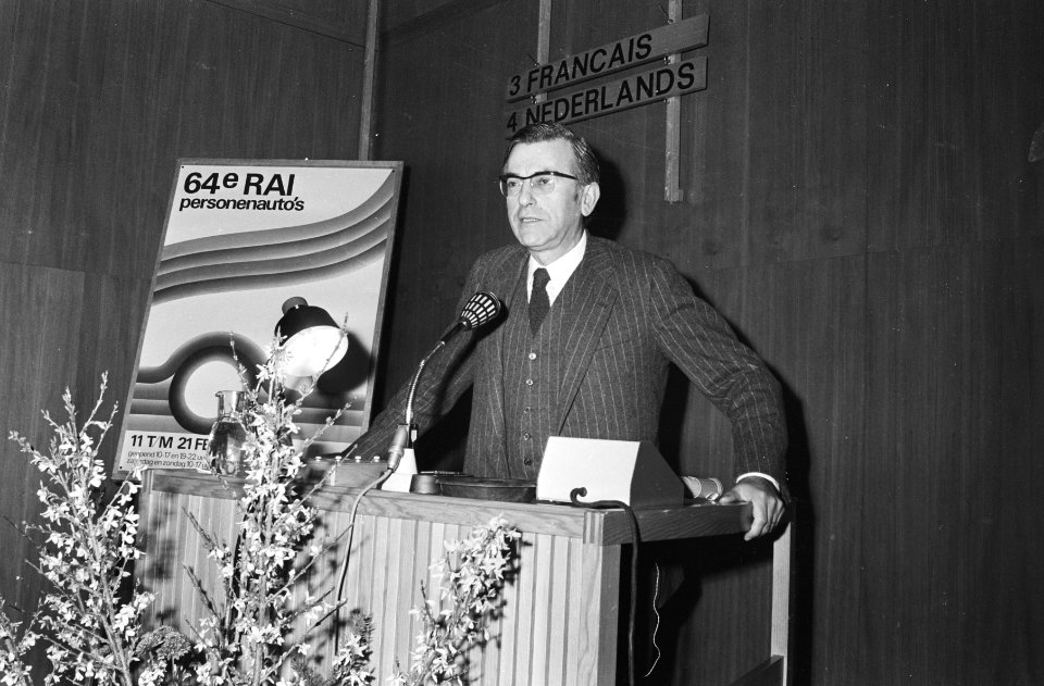 Persconferentie over Autotentoonstelling RAI, Amsterdam E. D. Ornhjelm , voorzi, Bestanddeelnr 924-2052