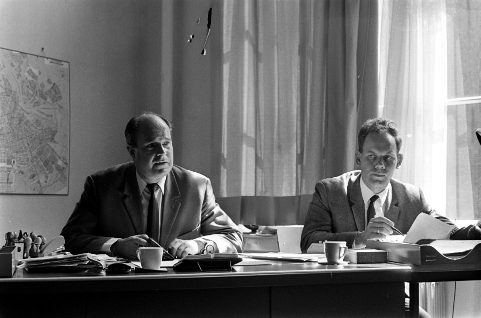 Persconferentie van Politiebureau Kattenburg over schietpartij Geldersekade Comm, Bestanddeelnr 922-4133