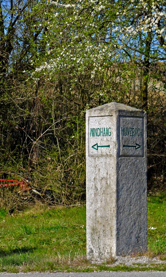 Perg-Oberösterreich-Karlingberg-Lehenbrunn-3-Grenzstein