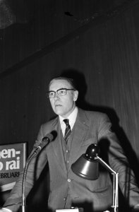 Persconferentie in verband met Personenauto RAI79 voorzitter afdeling autos R, Bestanddeelnr 930-0796