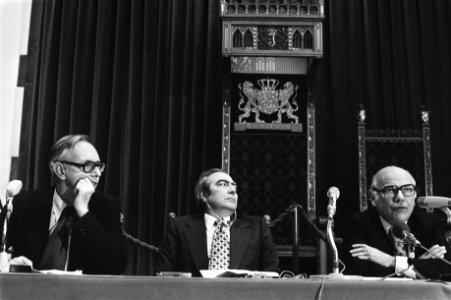 Persconferentie na afloop Overleg van de 9 , Den Haag, Bestanddeelnr 928-9153