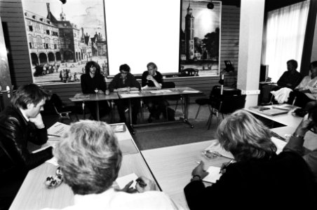 Persconferentie Lekker Dier in Nieuwspoort vlnr Wim de Kok , Jan Bonjer en , Bestanddeelnr 930-8975
