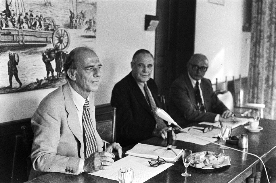 Persconferentie Landelijke Stuurgroep Energievoorziening in Den Haag prof. Van, Bestanddeelnr 929-3031