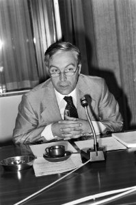 Persconferentie van staatssecretaris Adriaan Nooteboom (Financiën) n.a.v. de bi…, Bestanddeelnr 930-4745