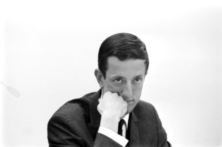 Persconferentie van Raad van Bestuur van VMFStork-Werkspoor over de berichten o, Bestanddeelnr 922-9586