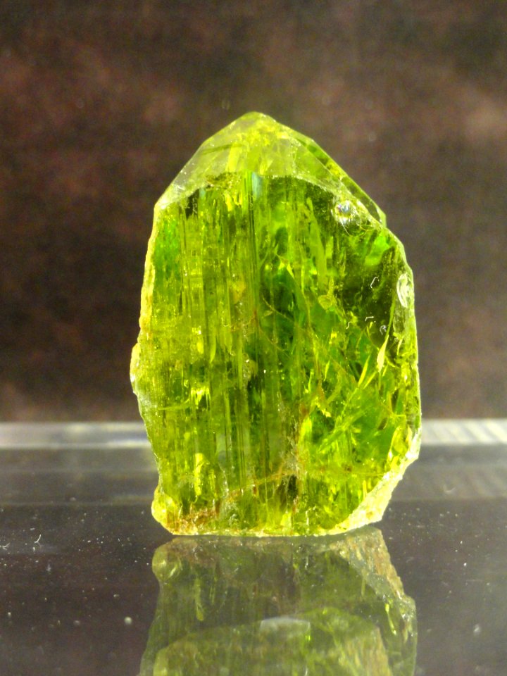 Peridot - Mineral Cabinet (Arppeanum) - DSC05499