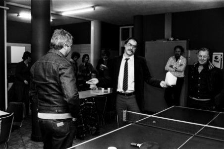 Personeel HAKO (Rotterdam) bezet bedrijf directeur deelt personeel mede dat het, Bestanddeelnr 930-6101