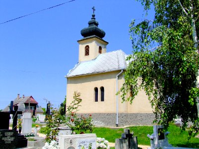 Pereg temetőkápolna