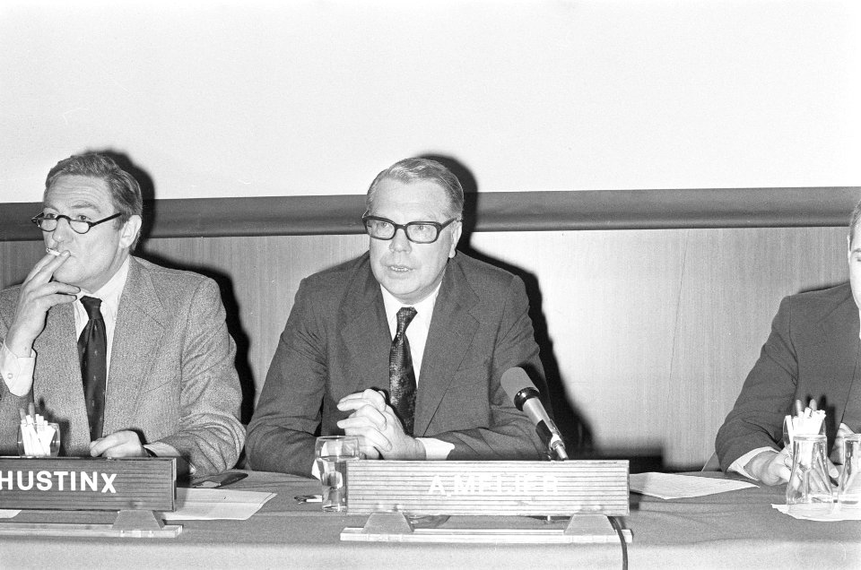 Personenauto75 RAI van 13 tot en met 23 feb persconferentie Personenauto75, v, Bestanddeelnr 927-7057