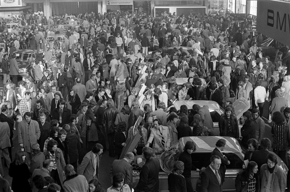 Personenauto RAI 75 in Amsterdam enorme drukte op de tentoonstelling, Bestanddeelnr 927-7596