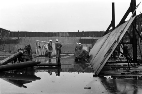 Persexcursie IJ-tunnelbouw van gemeente Amsterdam, reportage van de tunnelbouwwe, Bestanddeelnr 914-3653