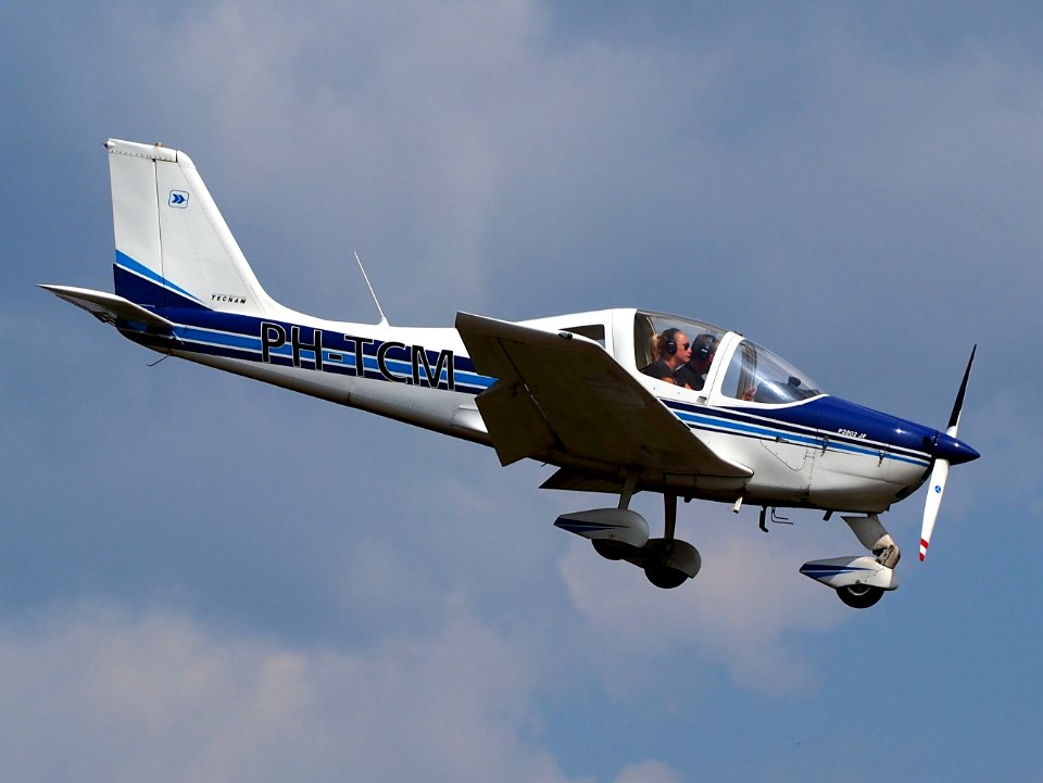 PH-TCM, Tecnam P2002 Sierra landing at Hilversum Airport (ICAO EHHV), photo3