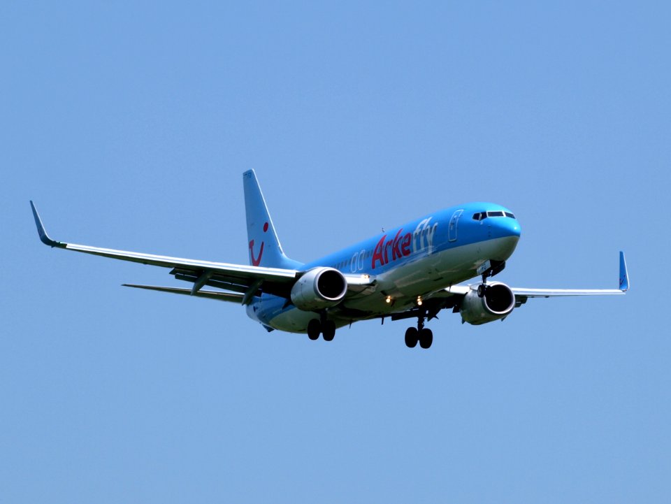PH-TFD ArkeFly Boeing 737-86N(WL) - cn 38014 pic1
