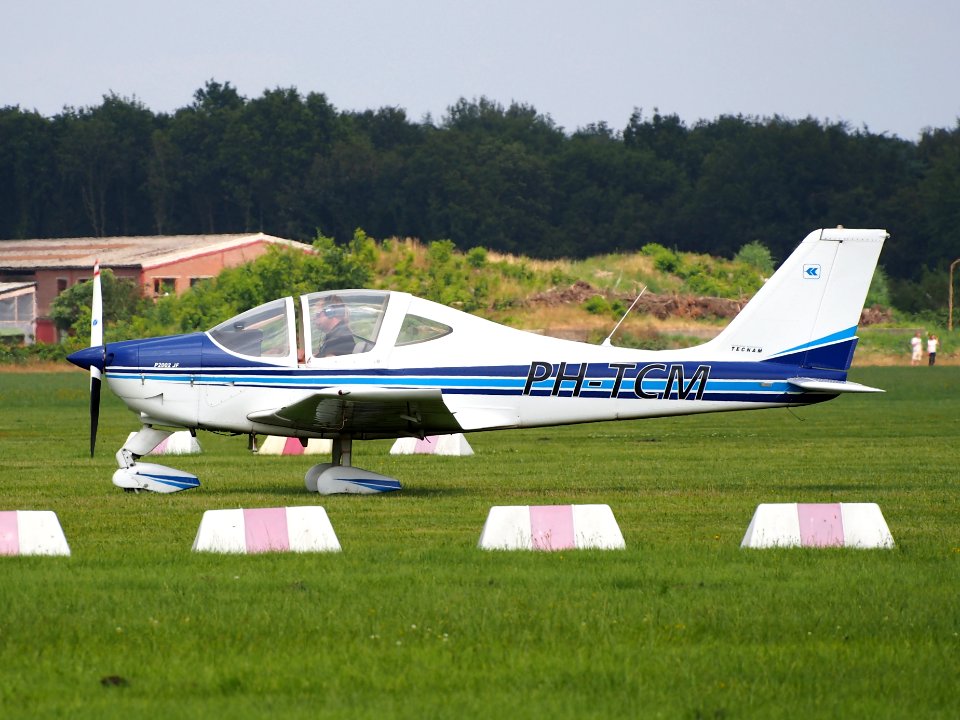PH-TCM, Tecnam P2002 Sierra taxiing at Hilversum Airport (ICAO EHHV), photo2