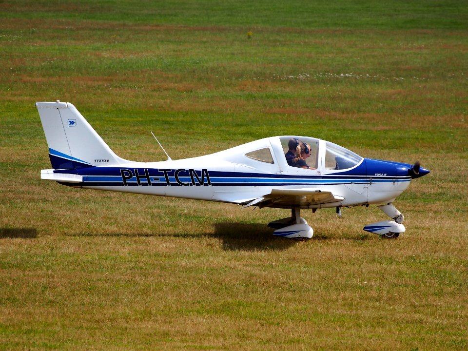 PH-TCM, Tecnam P2002 Sierra taxiing at Hilversum Airport (ICAO EHHV), photo5