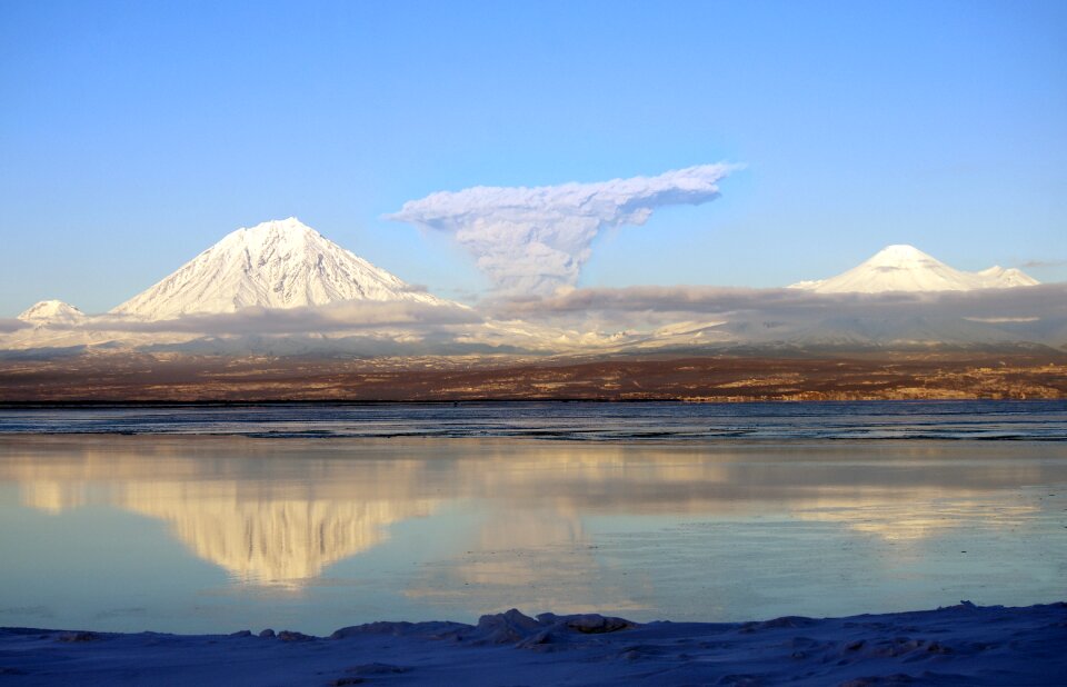 Bay reflection winter