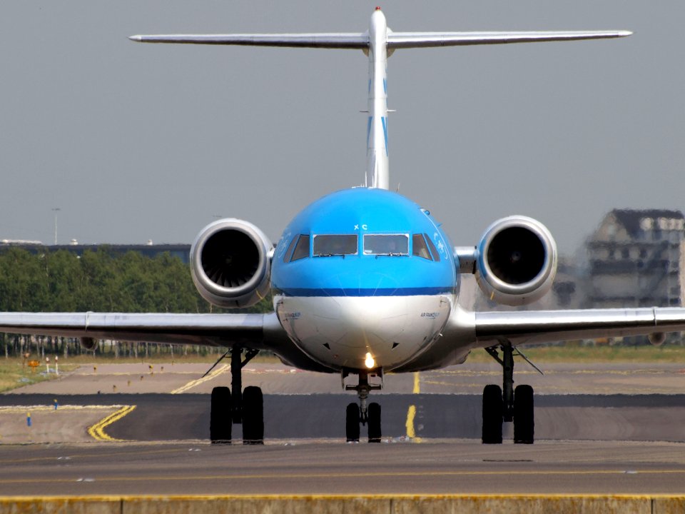 PH-WXC KLM Cityhopper Fokker F70 - cn 11574 14july2013 taxiing pic1