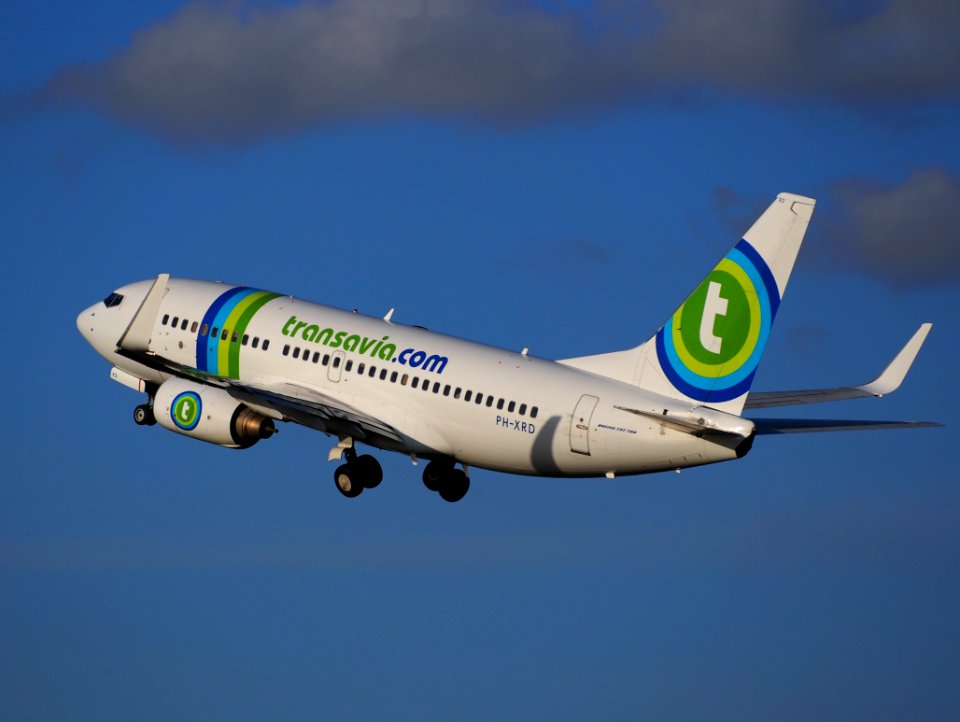 PH-XRD Transavia Boeing 737-7K2(WL) takeoff from Polderbaan, Schiphol (AMS - EHAM) at sunset, pic1