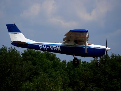PH-VRW Reims Cessna FA150K Aerobat at Hilversum Airport (ICAO EHHV), photo7