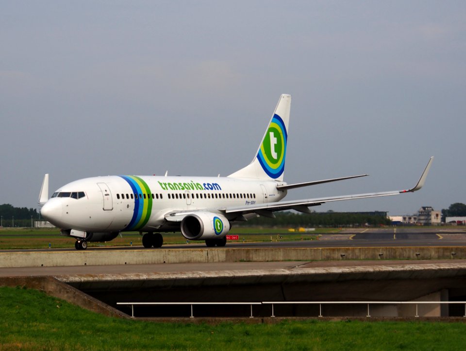PH-XRY Transavia Boeing 737-7K2(WL) - cn 33463 taciing, 13july2013 pic-002