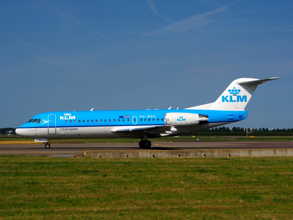 PH-WXD KLM Cityhopper Fokker F70 - cn 11563 - pic2