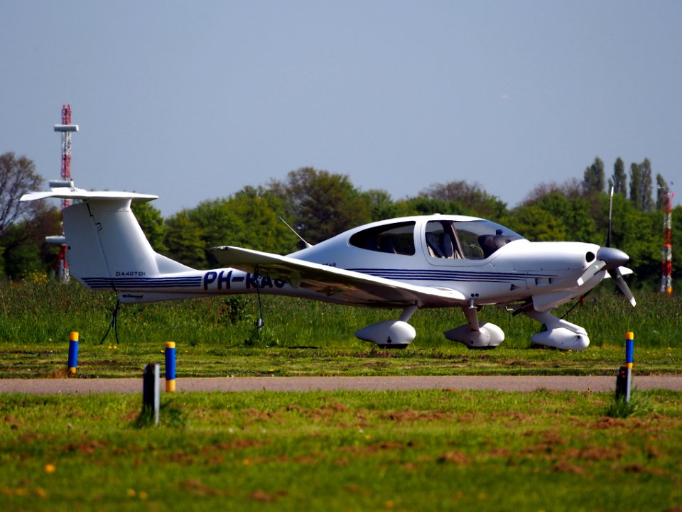 PH-RAC at Rotterdam The Hague Airport (RTM - EHRD), pic2