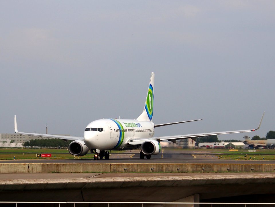 PH-XRY Transavia Boeing 737-7K2(WL) - cn 33463 taciing, 13july2013 pic-001