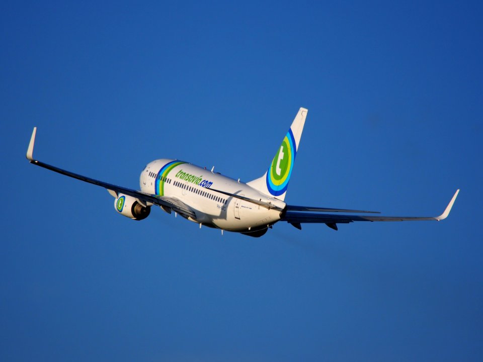 PH-XRD Transavia Boeing 737-7K2(WL) takeoff from Polderbaan, Schiphol (AMS - EHAM) at sunset, pic2