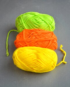 Color green orange