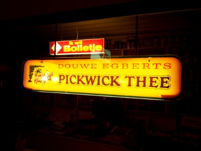 Pickwick thee lichtreclame, pic2