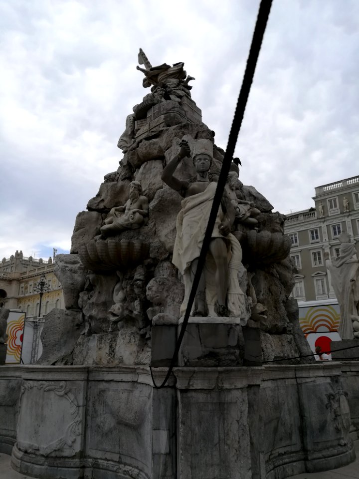 Piazza Unità d'Italia (Trieste) 18