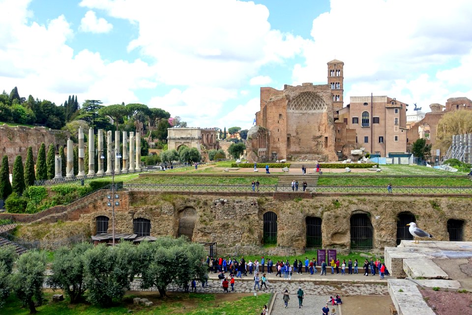 Piazza di Santa Francesca Romana from the Colosseum - Rome, Italy - DSC01418
