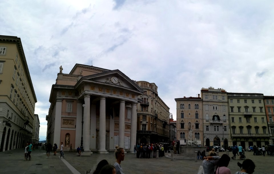 Piazza della Borsa (Trieste) e Borsa Vecchia