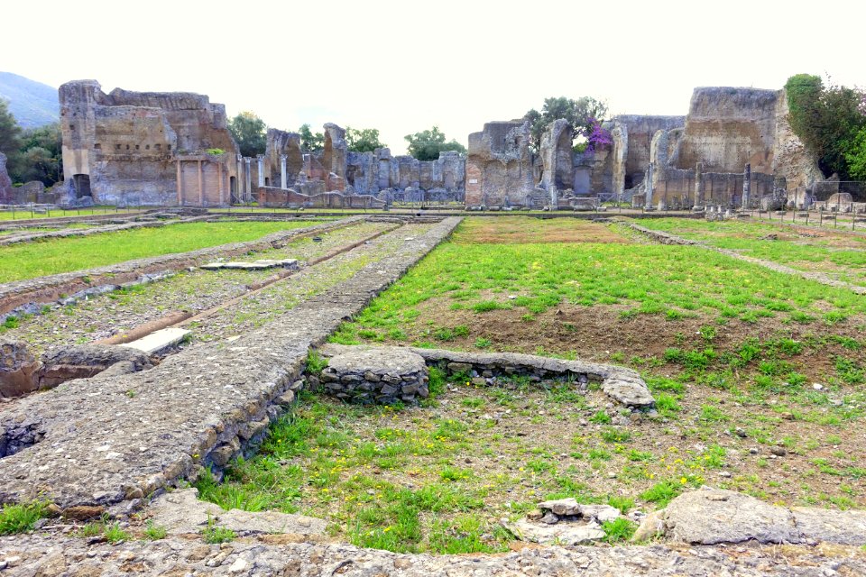Piazza d'Oro - Villa Adriana - Tivoli, Italy - DSC03768