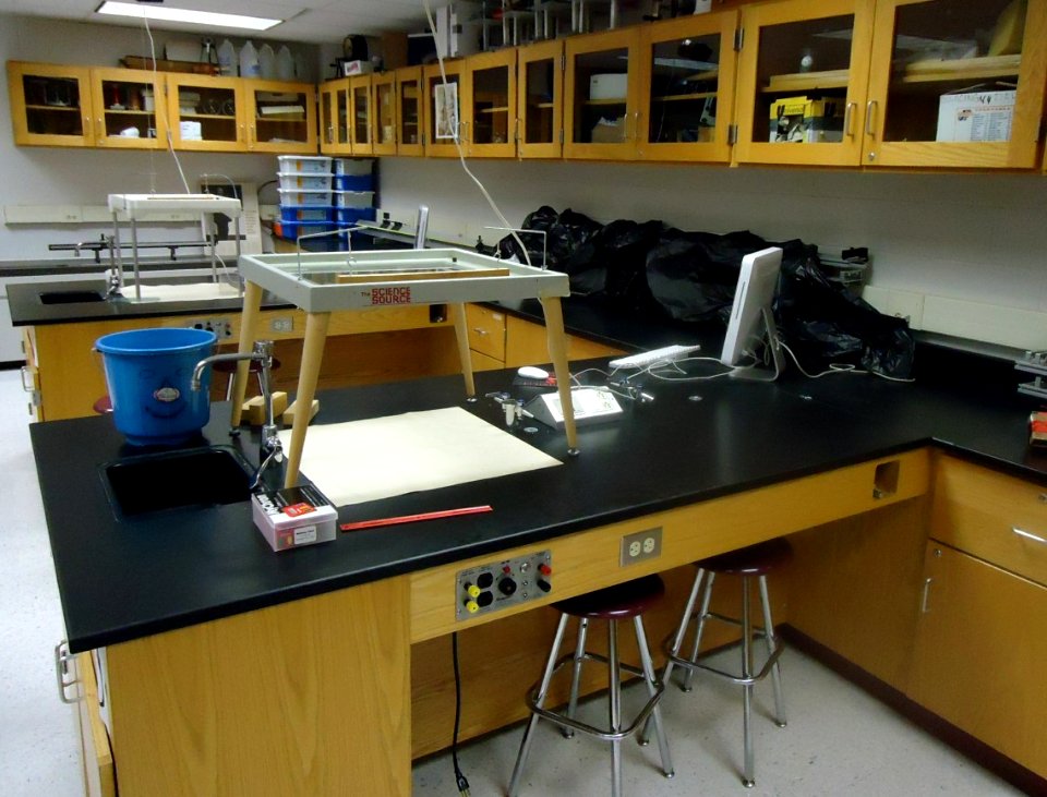 Physics classroom at Summit High School