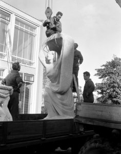 Philipsbeeldengroep Vervoer naar Stedelijk Museum Hubert van Lith, Bestanddeelnr 908-6387