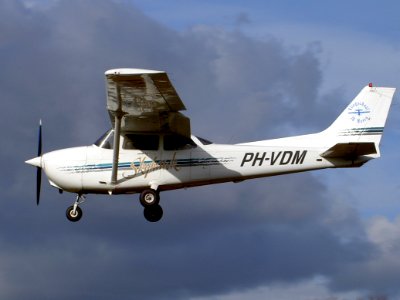 PH-VDM Cessna 172R at Seppe, The Netherlands, 23 January 2005
