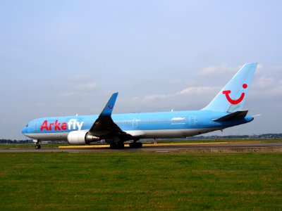 PH-OYI ArkeFly Boeing 767-304(ER)(WL) - cn 29138 taxiing 14july2013 pic-005