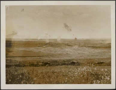 Photograph showing the scene of the succesful British advance at La Boiselle. Th, Bestanddeelnr 158-2312