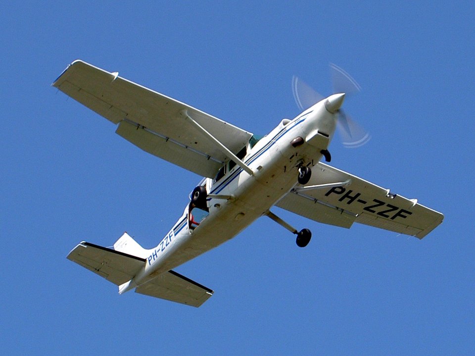 PH-ZZF Cessna T207-A Soloy cn20700747