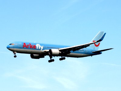 PH-OYJ ArkeFly Boeing 767-304(ER)(WL) - cn 29384 pic3