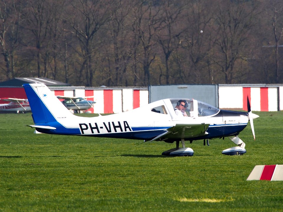 PH-VHA, Tecnam P2002 Sierra at Hilversum Airport (ICAO EHHV), photo1