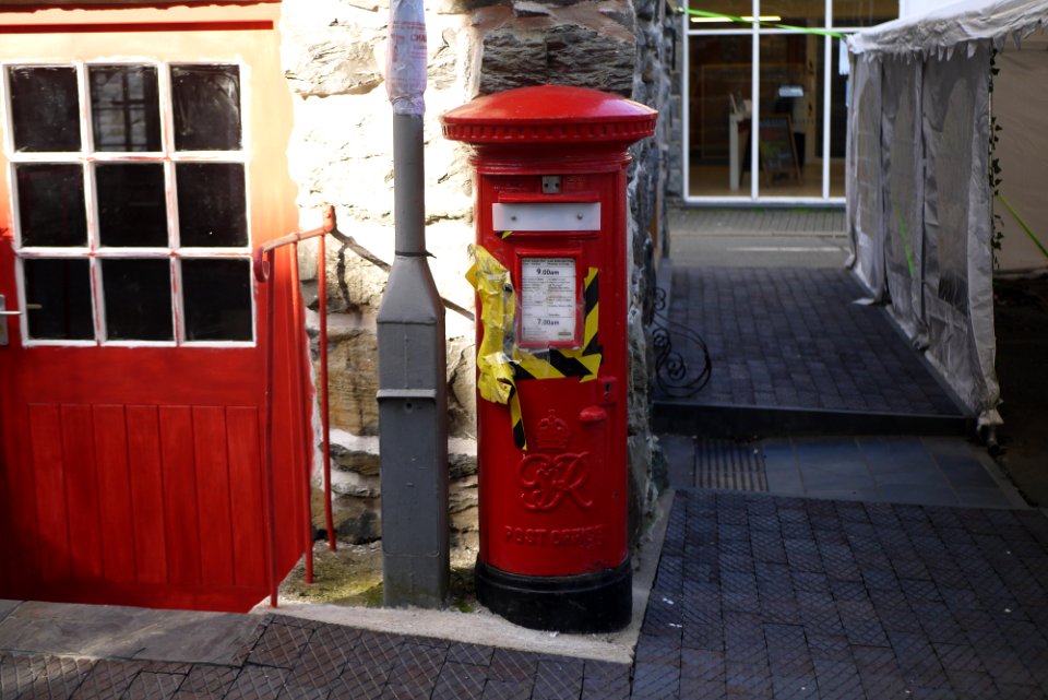Pillar Box,Queen's Square