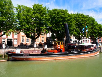 Pieter Boele (tugboat, 1893), Stoomsleepboot in binnenhaven - Dordrecht pic3