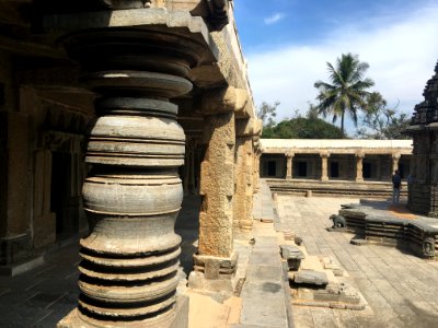 Pillars of Keshava Temple, Somnathpur 05 photo