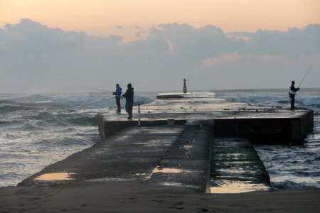 Wave surf fishing