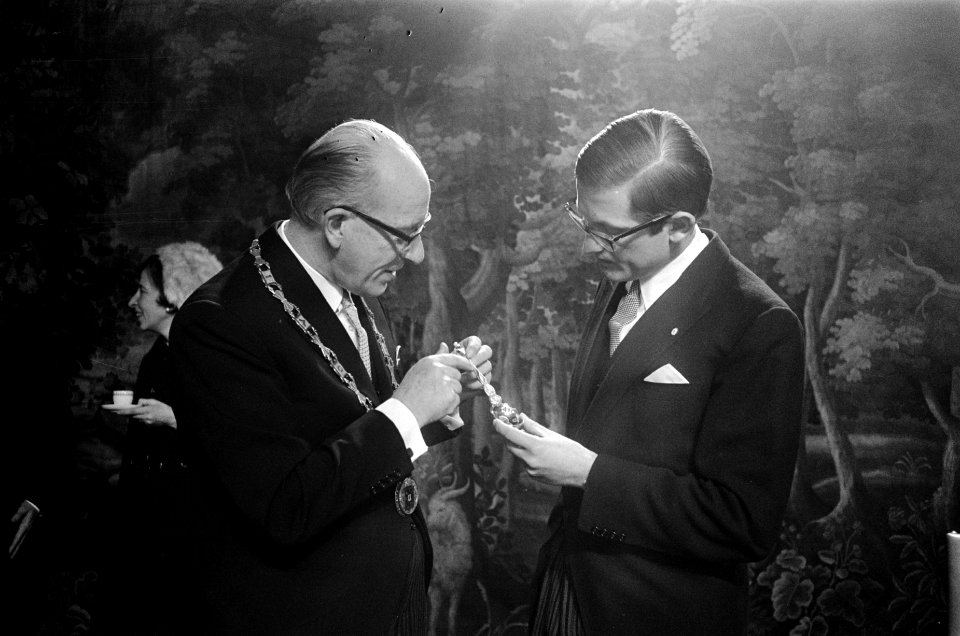 Pieter van Vollenhoven laat tweede zoon, Bernhard Lucas Emmanuel inschrijven op , Bestanddeelnr 923-1171