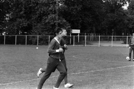 Piet Schrijvers (l) en Arnesen, Bestanddeelnr 931-0199