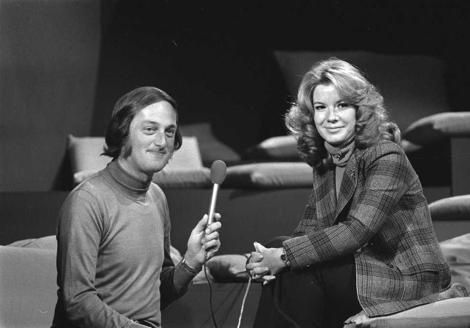 Pim Jacobs en Vicki Carr in het TV-programma 3 x 1 = 3, Bestanddeelnr 925-9693